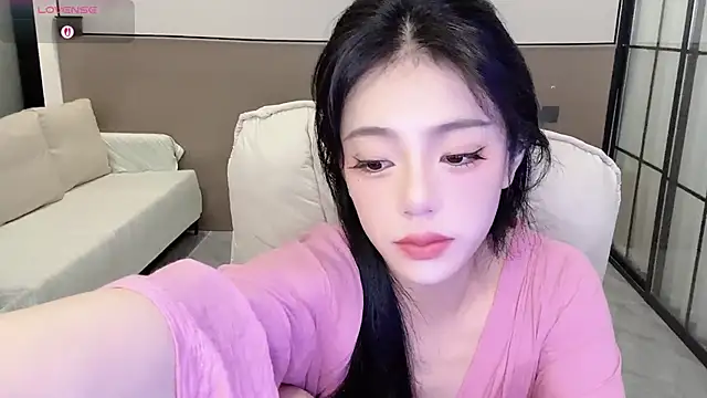 Sandy Uu online show from September 17, 2025, 5:31 am