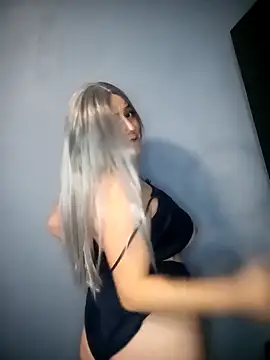 AriNights online show from October 12, 2025, 7:35 pm