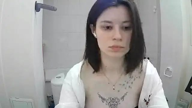 Snapshot of EdlinEngelby chatting on September 11, 2025, 11:21 am EdlinEngelby online show from September 11, 2025, 11:21 am