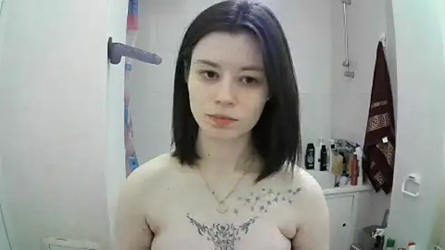 Snapshot of EdlinEngelby chatting on September 17, 2025, 4:19 pm EdlinEngelby online show from September 17, 2025, 4:19 pm