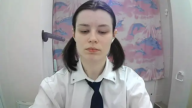 Snapshot of EdlinEngelby chatting on October 10, 2025, 5:23 pm EdlinEngelby online show from October 10, 2025, 5:23 pm