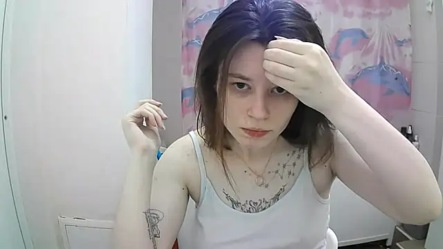 Snapshot of EdlinEngelby chatting on October 16, 2025, 4:52 pm EdlinEngelby online show from October 16, 2025, 4:52 pm