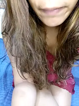 Snapshot of blueeyegirl22 chatting on October 22, 2025, 2:06 pm blueeyegirl22 online show from October 22, 2025, 2:06 pm