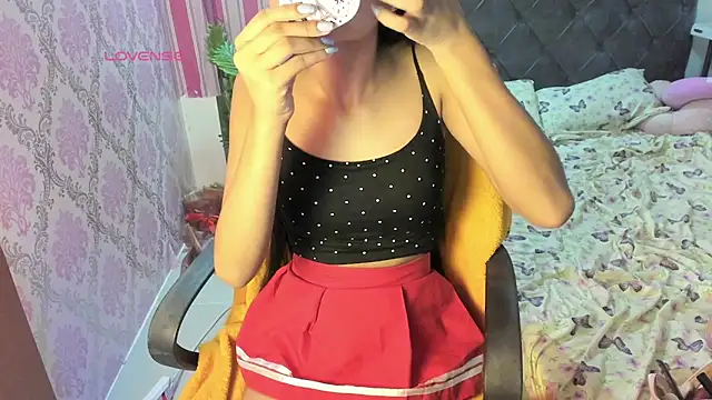 Mica Jones online show from July 2, 2026, 7:53 pm
