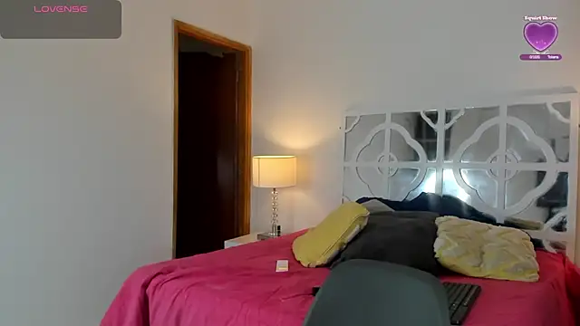 Snapshot of MikaelaStone chatting on September 25, 2025, 11:47 am MikaelaStone online show from September 25, 2025, 11:47 am