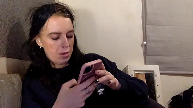 Bellababexox online show from April 24, 2026, 2:58 am