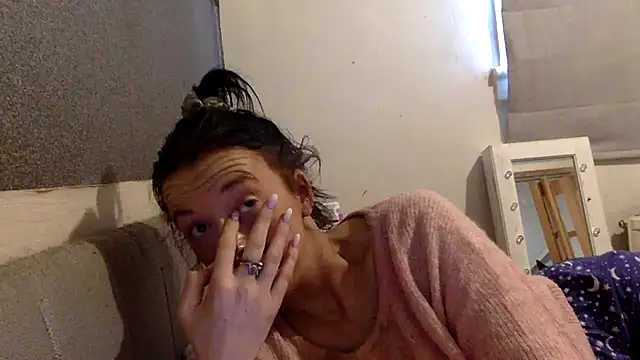 Bellababexox online show from July 13, 2026, 3:26 pm