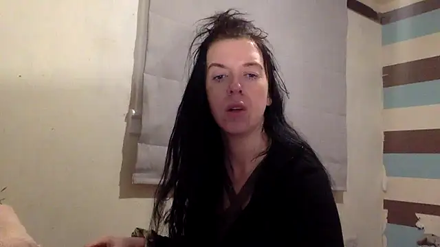 Bellababexox online show from August 6, 2026, 10:44 pm