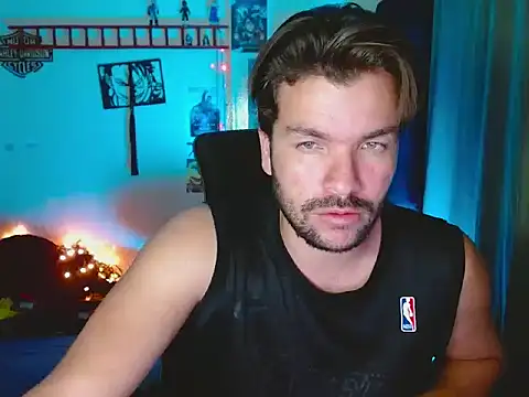 cortelioni massimo  online show from October 4, 2025, 1:03 am