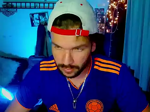 cortelioni massimo  online show from January 14, 2026, 10:58 pm