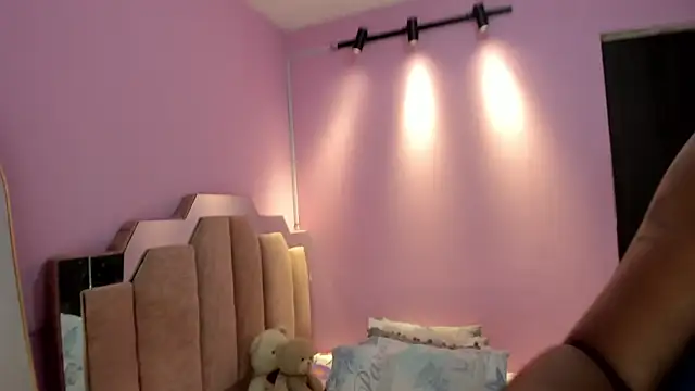 AndreaSweet2 online show from January 17, 2026, 8:12 pm