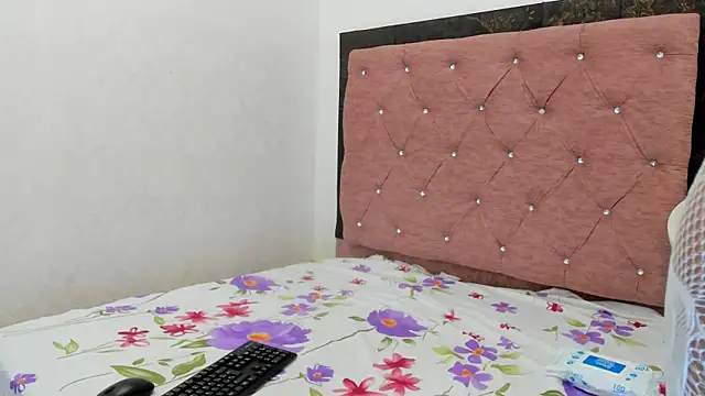 AndreaSweet2 online show from June 20, 2026, 3:26 pm