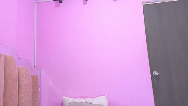 AndreaSweet2 online show from June 21, 2026, 1:03 pm