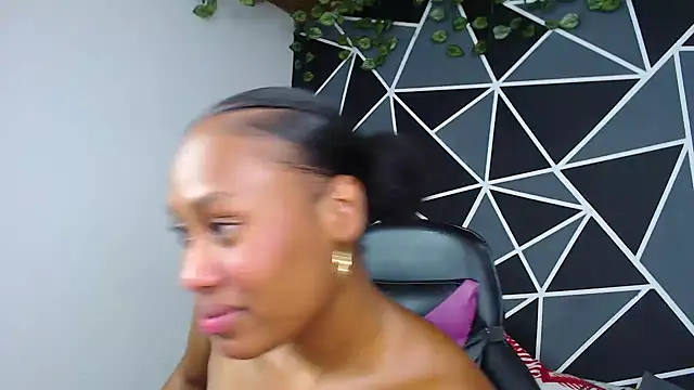 Snapshot of karol_the_warrior chatting on October 2, 2025, 7:54 pm karol the warrior online show from October 2, 2025, 7:54 pm