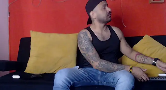 Snapshot of AlphaDrip chatting on September 26, 2025, 12:42 pm AlphaDrip online show from September 26, 2025, 12:42 pm