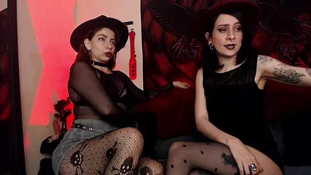 Snapshot of MistressEvangelinemourne chatting on April 10, 2026, 7:51 pm MistressEvangelinemourne online show from April 10, 2026, 7:51 pm