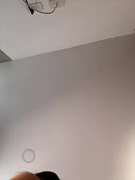 Mavii  online show from November 12, 2025, 4:29 pm