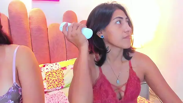 Snapshot of Lily666_ chatting on September 17, 2025, 7:37 pm Lily666 online show from September 17, 2025, 7:37 pm