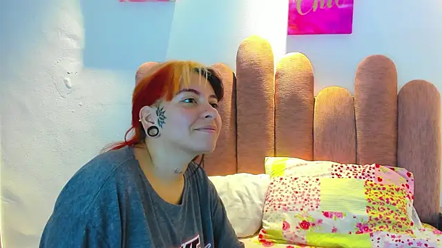 Snapshot of Lily666_ chatting on September 19, 2025, 1:34 pm Lily666 online show from September 19, 2025, 1:34 pm