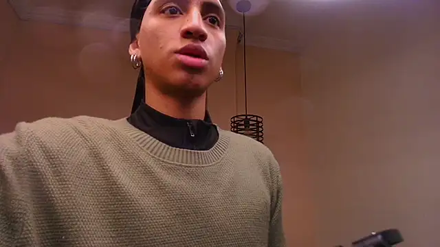 Snapshot of Dom_venena chatting on September 14, 2025, 7:24 pm Dom venena online show from September 14, 2025, 7:24 pm