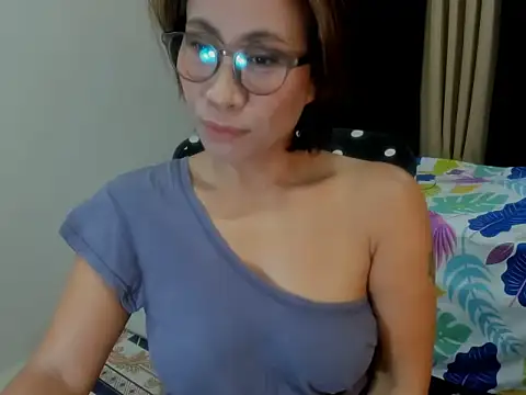 sweetkaley online show from June 27, 2026, 9:53 pm