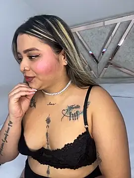 Snapshot of ashley-swift- chatting on October 23, 2025, 4:34 am ashley-swift- online show from October 23, 2025, 4:34 am