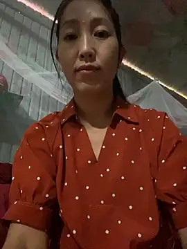 Snapshot of Huong-Ly chatting on October 1, 2025, 3:45 am Huong-Ly online show from October 1, 2025, 3:45 am