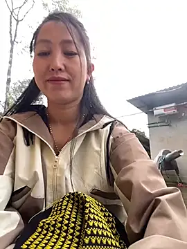 Huong-Ly online show from February 25, 2026, 2:43 am