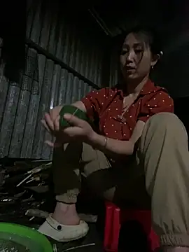 Huong-Ly online show from March 7, 2026, 9:50 am