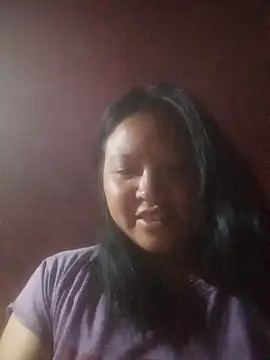 Snapshot of MuiNay chatting on September 19, 2025, 9:37 pm MuiNay online show from September 19, 2025, 9:37 pm