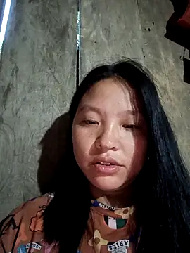 Snapshot of MuiNay chatting on October 3, 2025, 11:13 pm MuiNay online show from October 3, 2025, 11:13 pm