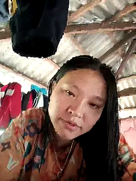 Snapshot of MuiNay chatting on October 8, 2025, 8:56 am MuiNay online show from October 8, 2025, 8:56 am