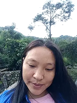 Snapshot of MuiNay chatting on October 10, 2025, 12:09 am MuiNay online show from October 10, 2025, 12:09 am