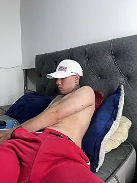 Snapshot of jordan_422 chatting on September 19, 2025, 3:24 pm jordan 422 online show from September 19, 2025, 3:24 pm