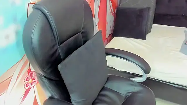 StarletTays online show from October 17, 2025, 2:59 am