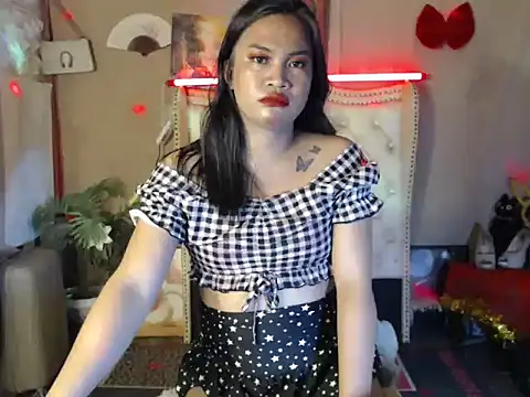 Snapshot of miss_laila_ chatting on September 18, 2025, 11:01 am miss laila online show from September 18, 2025, 11:01 am