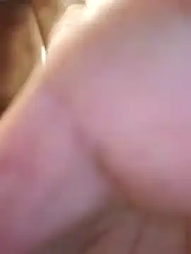 pareja-40-20 online show from March 28, 2026, 10:26 am