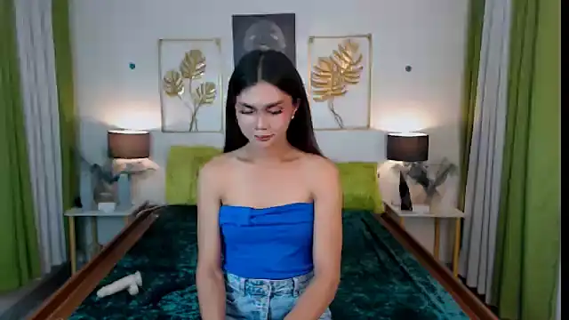 Snapshot of FlirtyMarga chatting on October 28, 2025, 6:10 pm FlirtyMarga online show from October 28, 2025, 6:10 pm