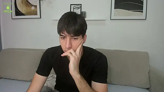 Snapshot of Quentin_Blake chatting on October 28, 2025, 6:39 am Quentin Blake online show from October 28, 2025, 6:39 am