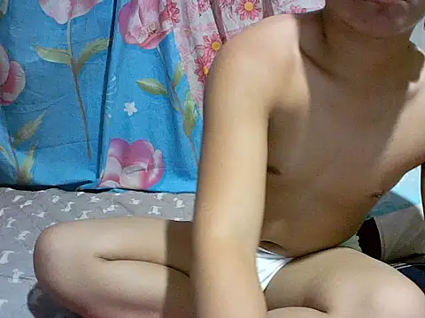 Snapshot of alhex_gay26 chatting on September 28, 2025, 12:43 pm alhex gay26 online show from September 28, 2025, 12:43 pm