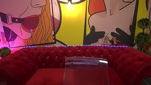 Snapshot of PussyOnLuck chatting on October 6, 2025, 7:00 pm PussyOnLuck online show from October 6, 2025, 7:00 pm