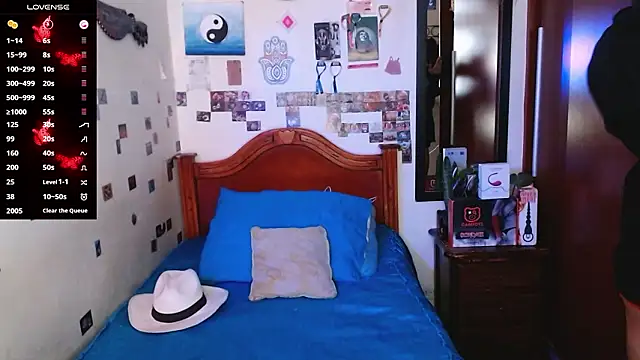 Snapshot of DannyPhantom555 chatting on February 16, 2026, 8:16 pm DannyPhantom555 online show from February 16, 2026, 8:16 pm