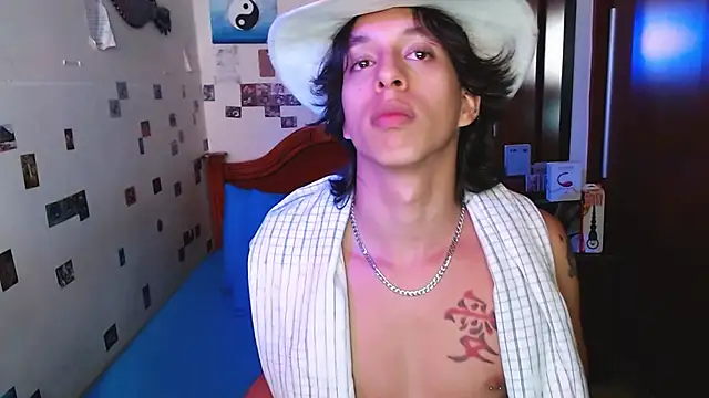 Snapshot of DannyPhantom555 chatting on March 16, 2026, 10:25 pm DannyPhantom555 online show from March 16, 2026, 10:25 pm