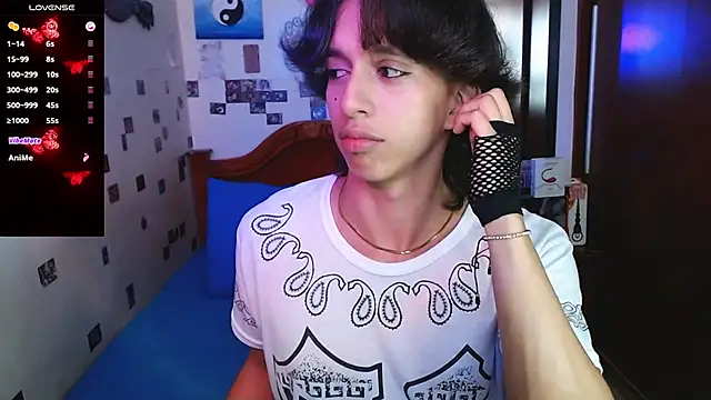 Snapshot of DannyPhantom555 chatting on March 25, 2026, 6:58 pm DannyPhantom555 online show from March 25, 2026, 6:58 pm