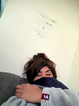 LuckyKhloe online show from October 15, 2025, 11:10 am