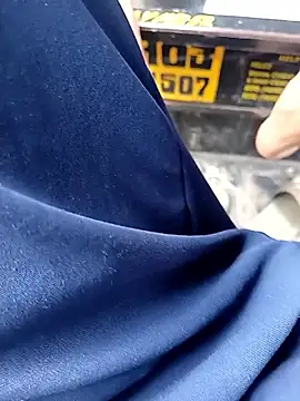 danny d 01 online show from September 29, 2025, 10:42 am