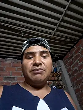 Snapshot of Manuelit18 chatting on August 8, 2026, 12:57 am Manuelit18 online show from August 8, 2026, 12:57 am