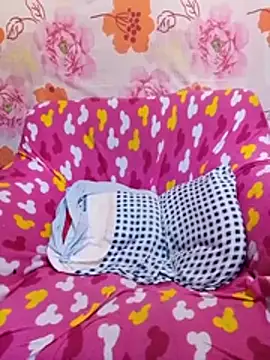 vickyhot1966 online show from July 5, 2026, 9:05 am