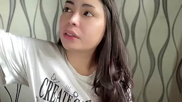 Snapshot of lovekatexx chatting on November 14, 2025, 3:27 am lovekatexx online show from November 14, 2025, 3:27 am