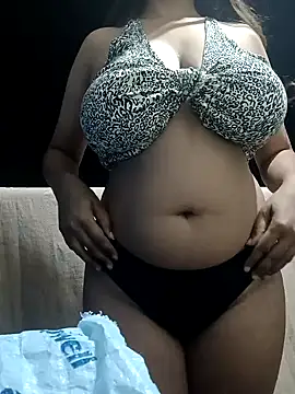 Hott Muskan online show from December 15, 2025, 6:34 pm